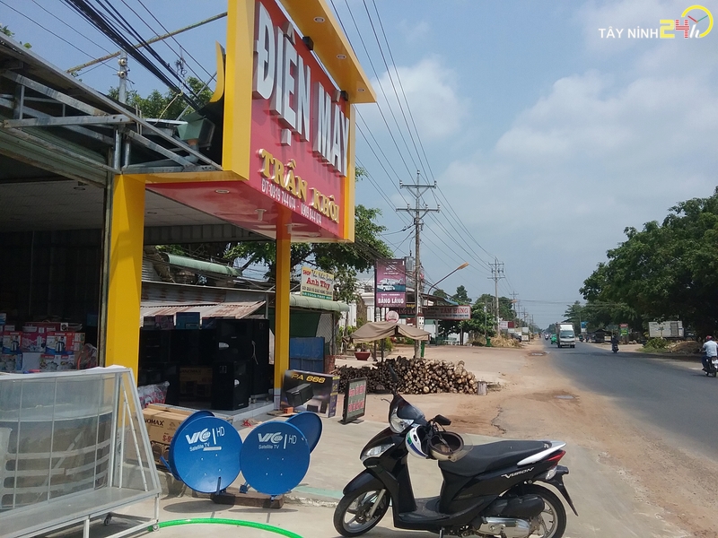 dien-may-tran-khoi-dien-may-tan-bien-tay-ninh-24h (1).jpg